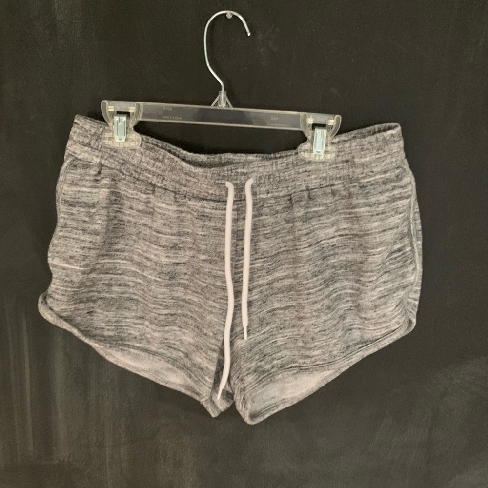 Grey sweatshorts